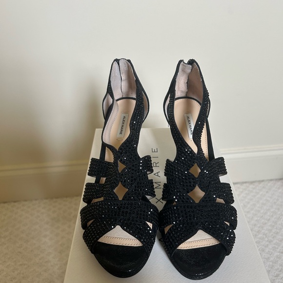 Alex Marie Leeanne heels - Picture 2 of 5